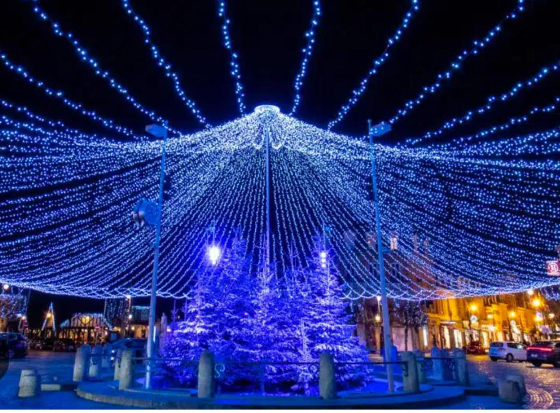 Le Deauvillais Deauville Bagian luar foto